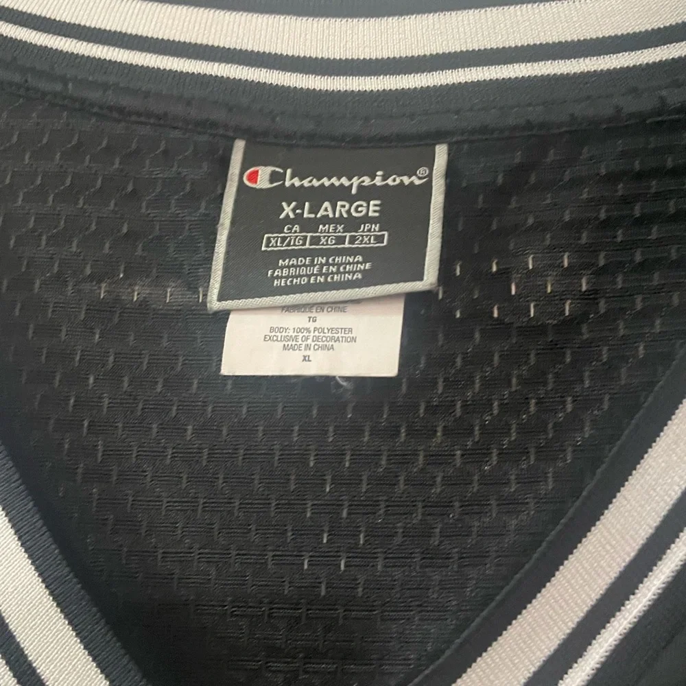 ◾️🟥◾️LIKE NEW Champion outfit ◾️🟥◾️ - Picture 5 of 7